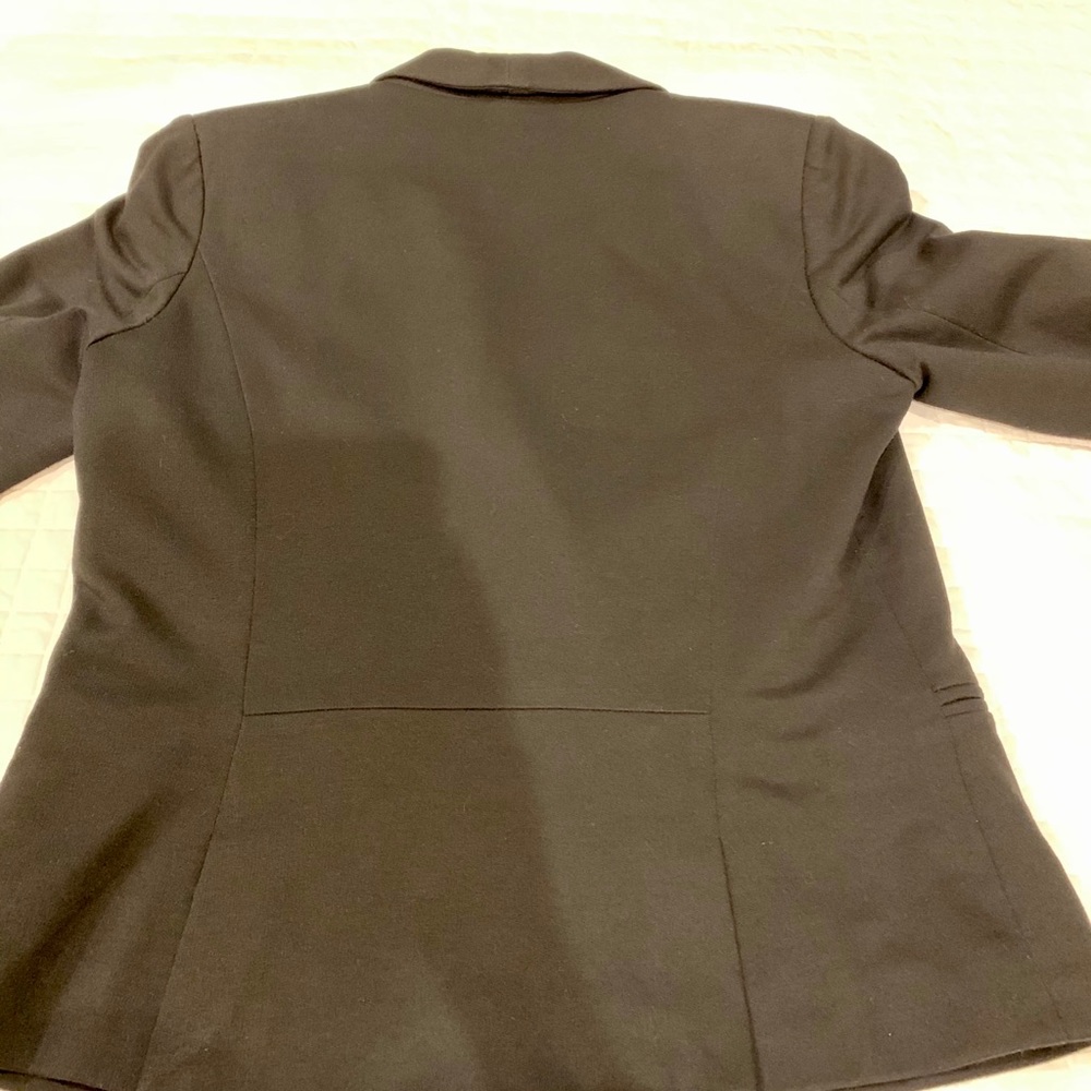 BLACK JACKET - Picture 7 of 7